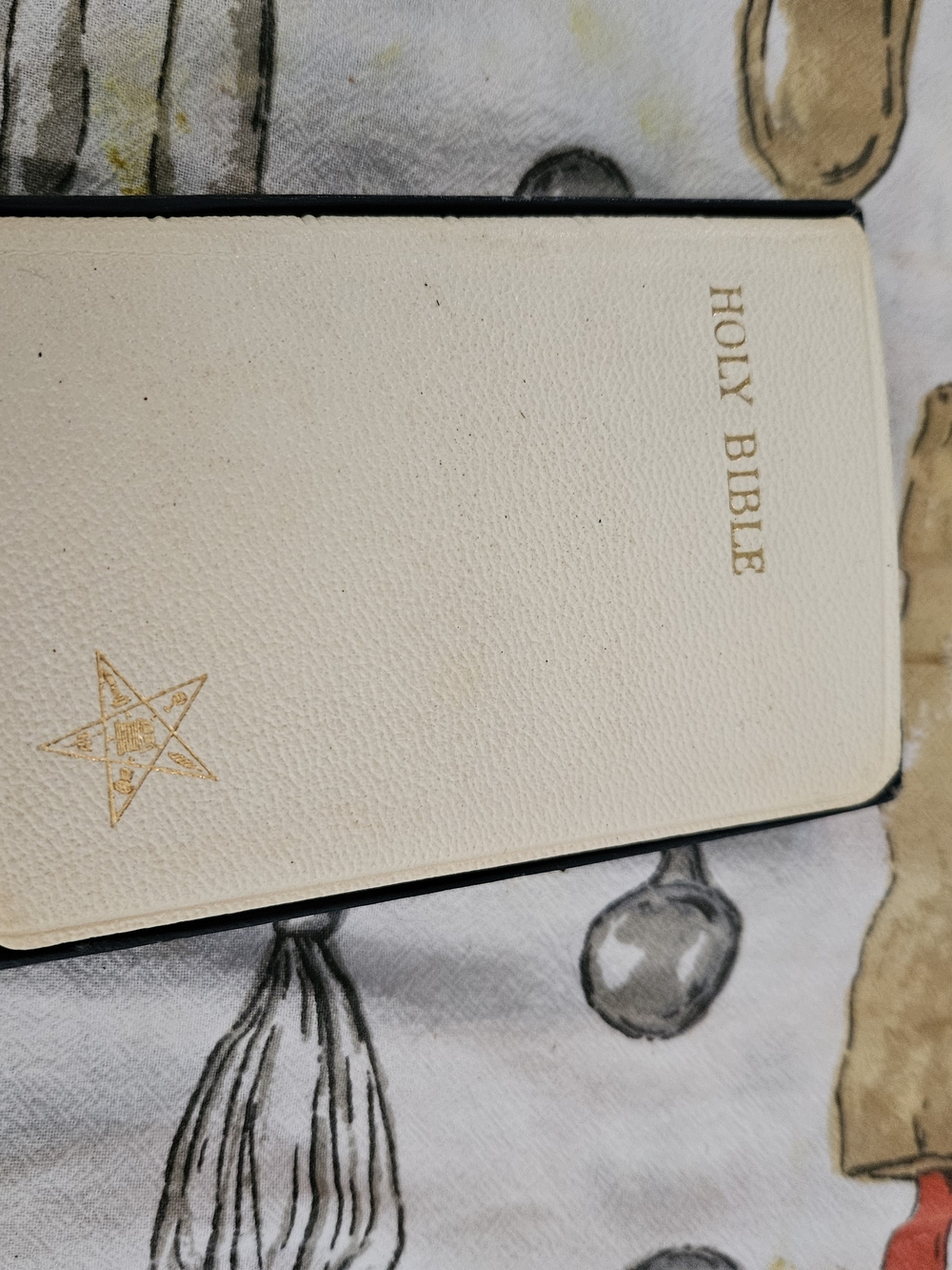 Vintage Little White "Holy Bible" Compact Leather Bible 1940